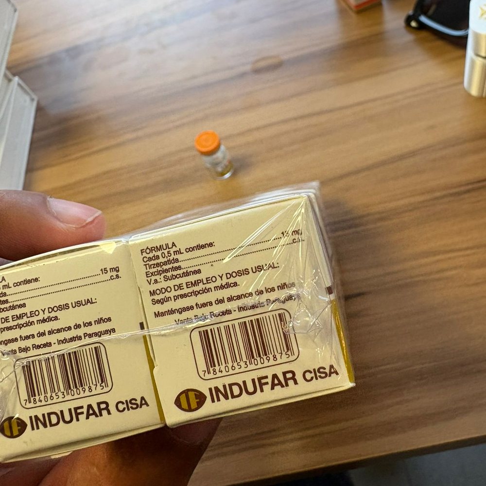 Verso da caixa com fórmula e código de barras